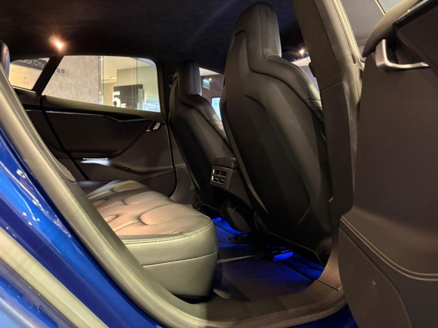 Model S P85D - Image 7